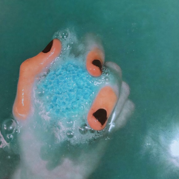 Meet your Posher, Annika - Picture 1 of 1